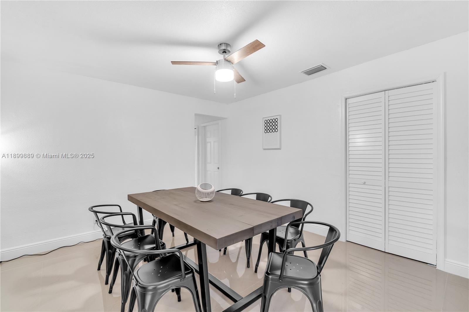 3961 NW 34th Ave Lauderdale Lakes, FL 33309