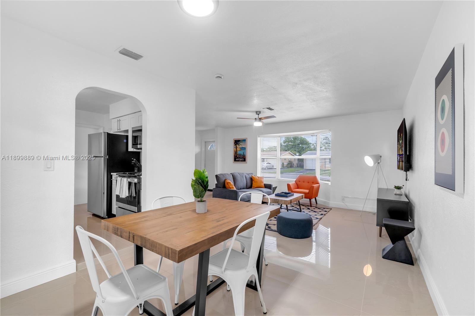 3961 NW 34th Ave Lauderdale Lakes, FL 33309