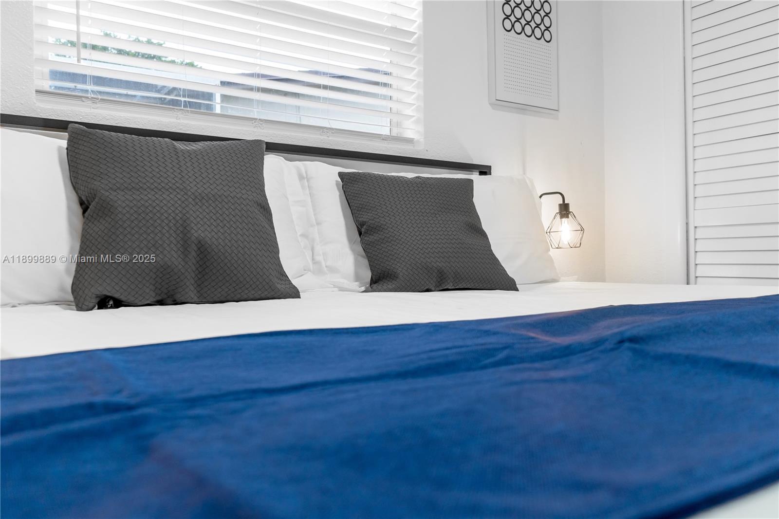 3961 NW 34th Ave Lauderdale Lakes, FL 33309