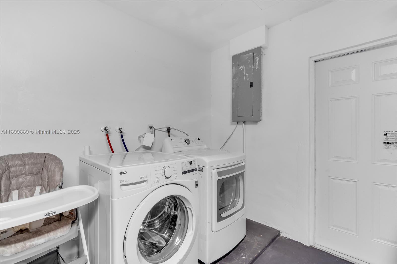 3961 NW 34th Ave Lauderdale Lakes, FL 33309