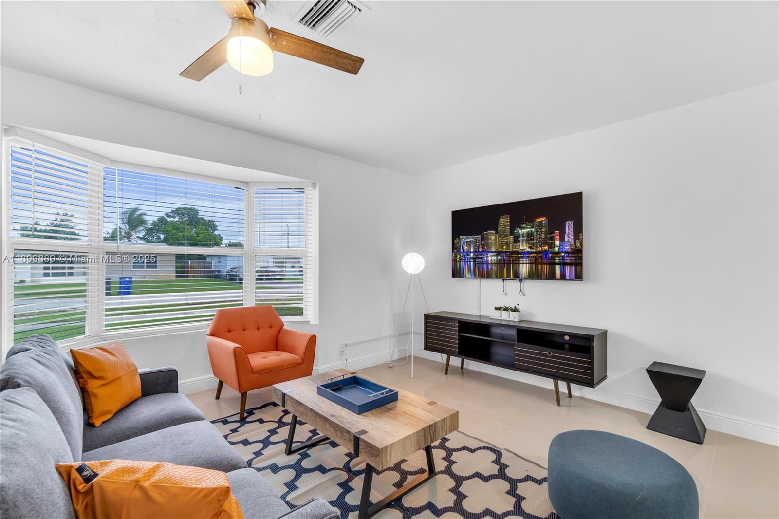 3961 NW 34th Ave Lauderdale Lakes, FL 33309