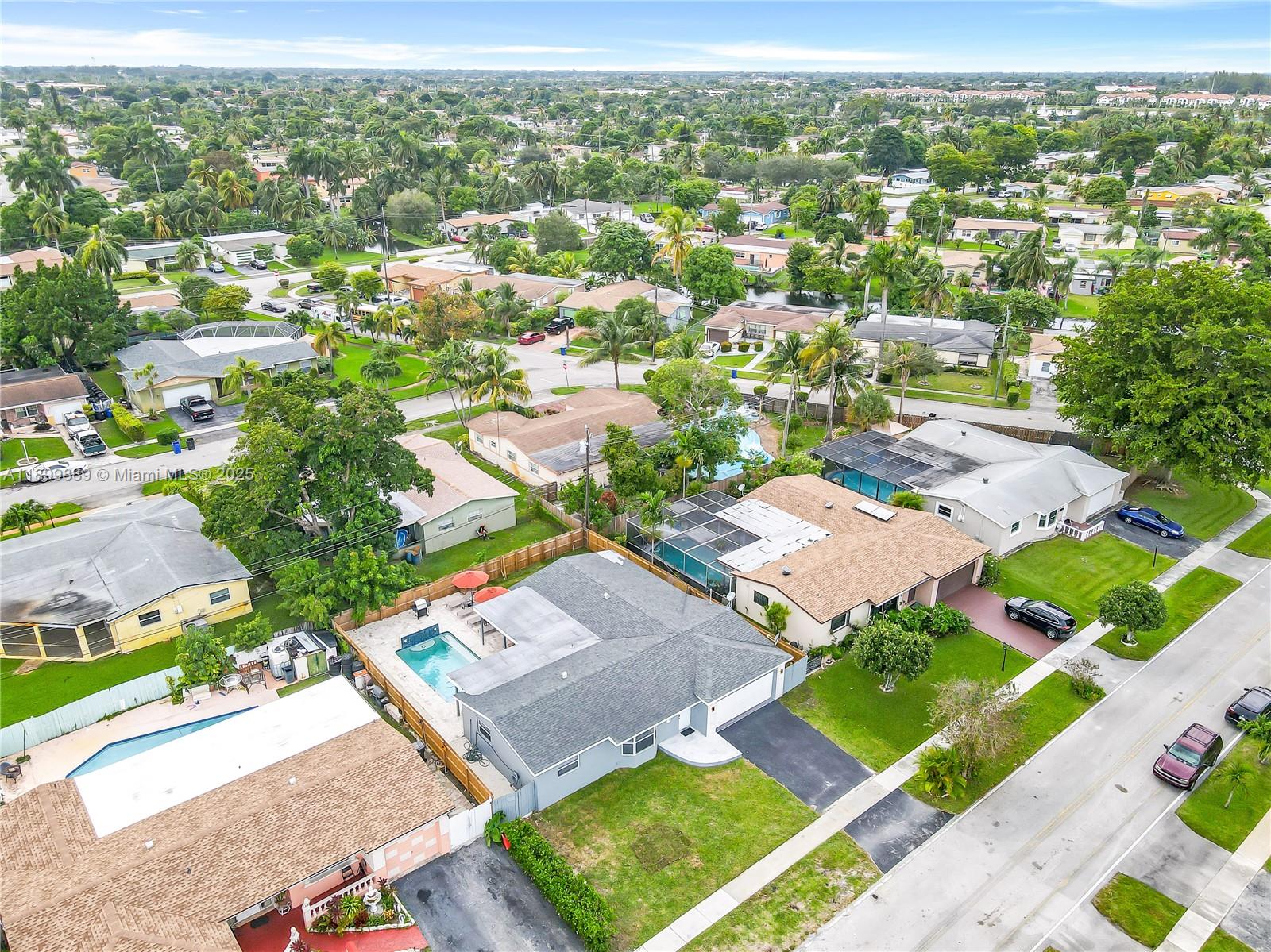 3961 NW 34th Ave Lauderdale Lakes, FL 33309