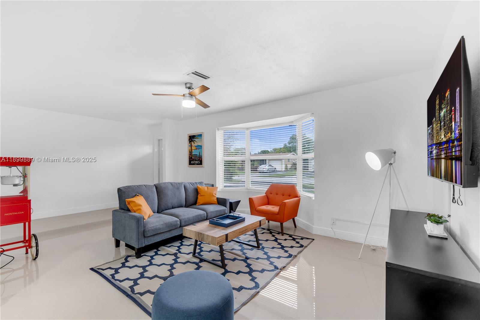 3961 NW 34th Ave Lauderdale Lakes, FL 33309