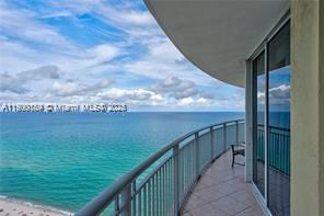 17375 Collins Ave #2508