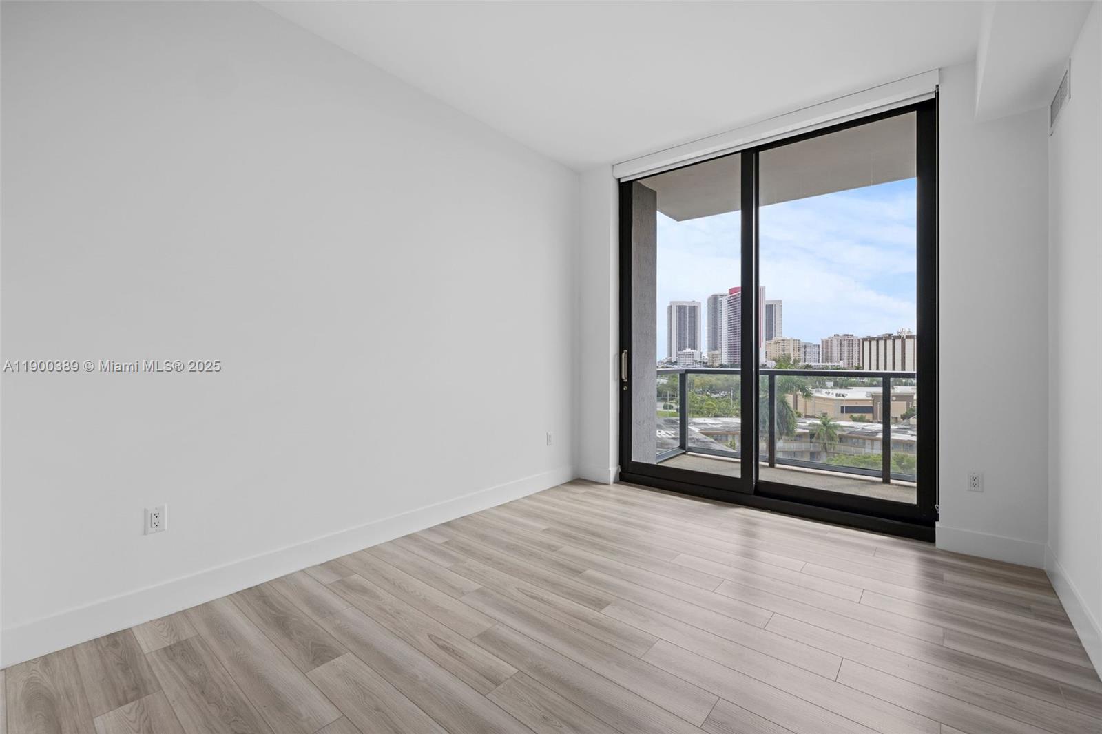 101 Diplomat Pkwy #604 Hallandale Beach, FL 33009