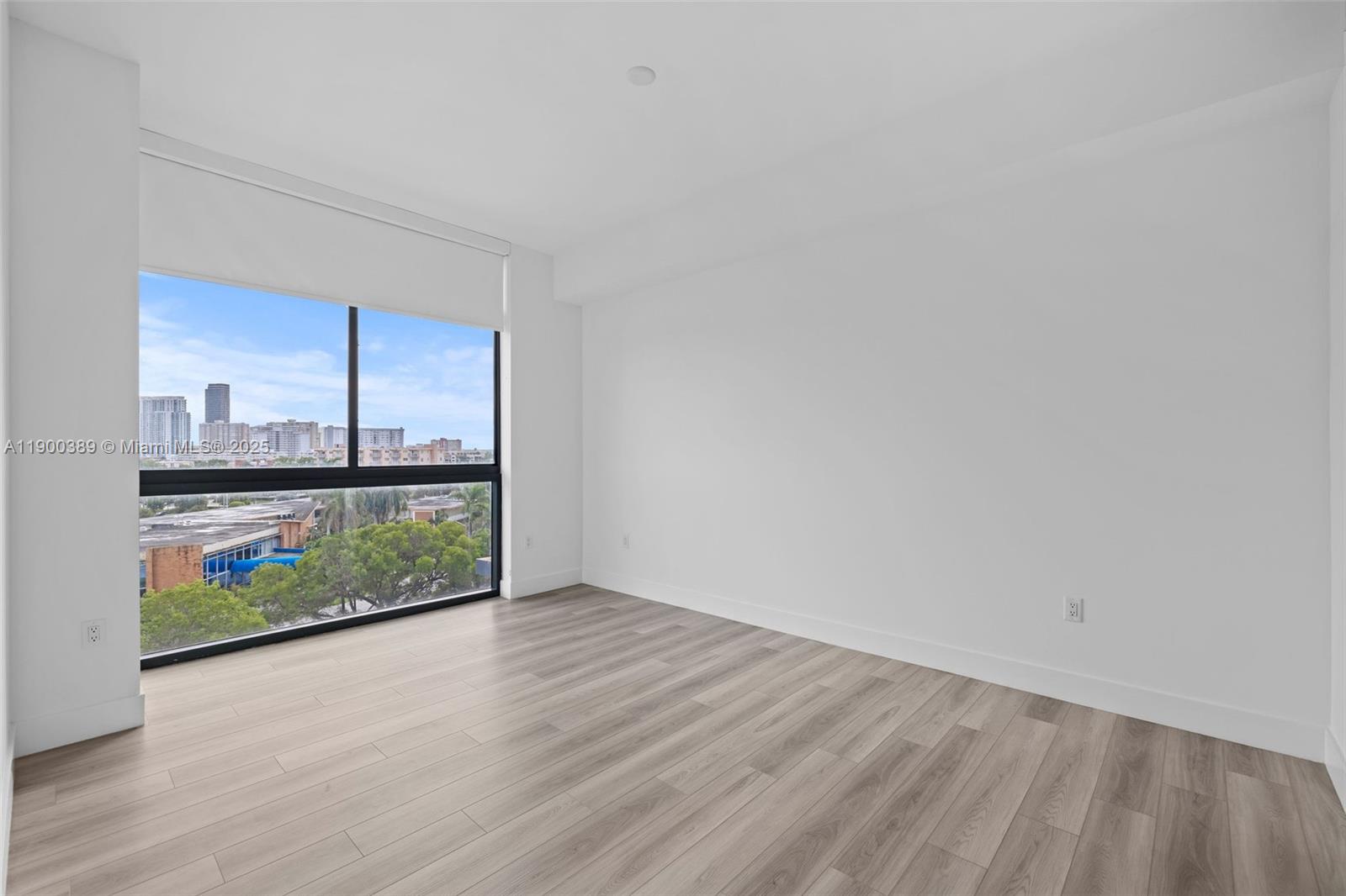 101 Diplomat Pkwy #604 Hallandale Beach, FL 33009