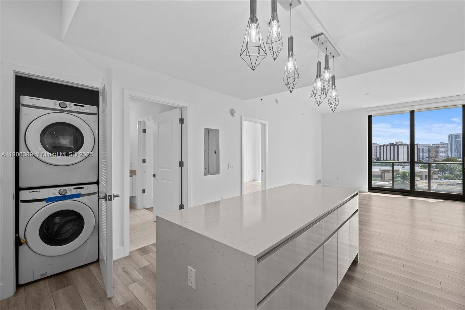 101 Diplomat Pkwy #604 Hallandale Beach, FL 33009