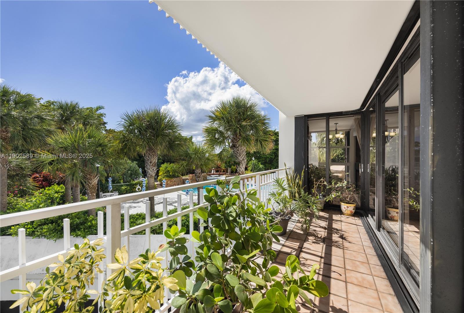 4000 Towerside Ter #412