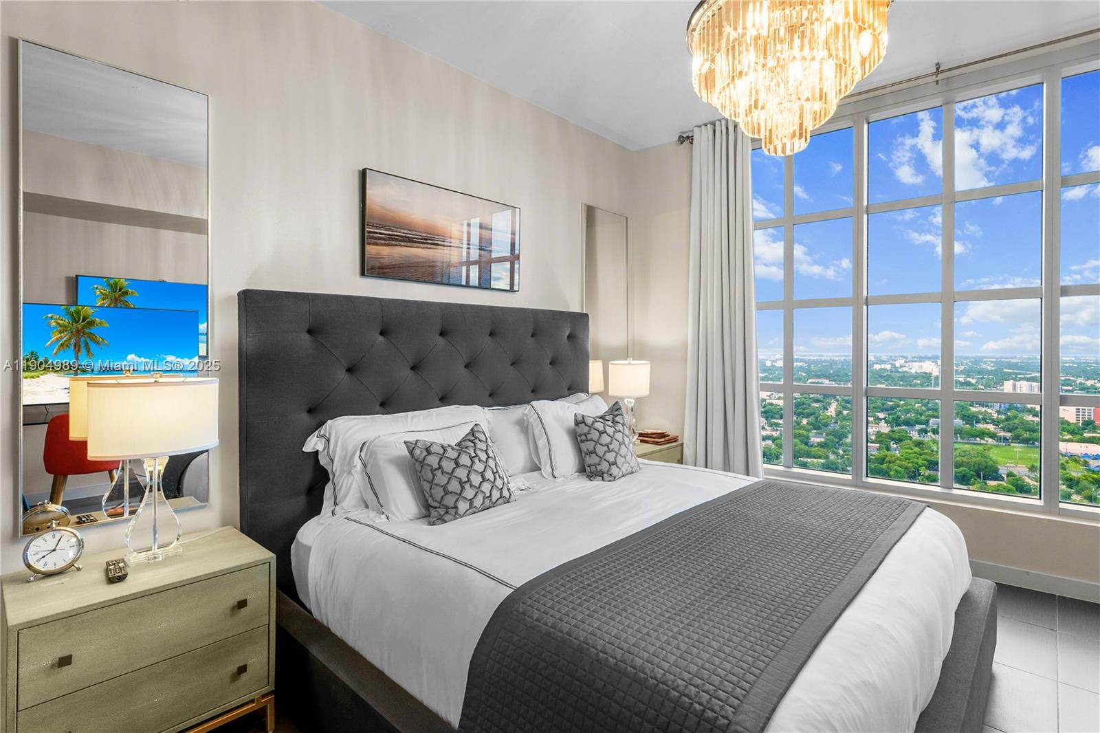 image Four Midtown Miami Condo10