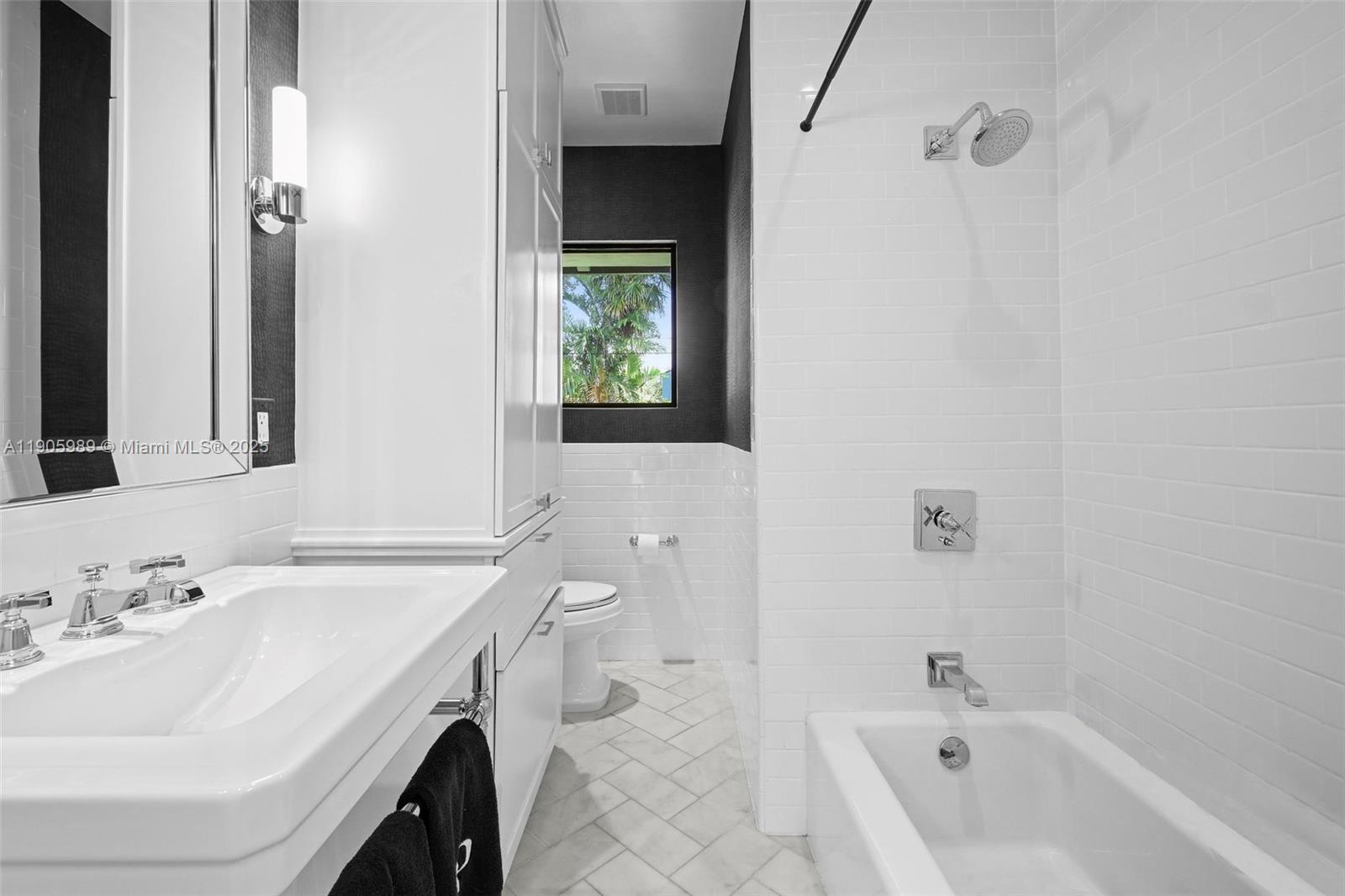 1060 NE 95th St Miami Shores, FL 33138