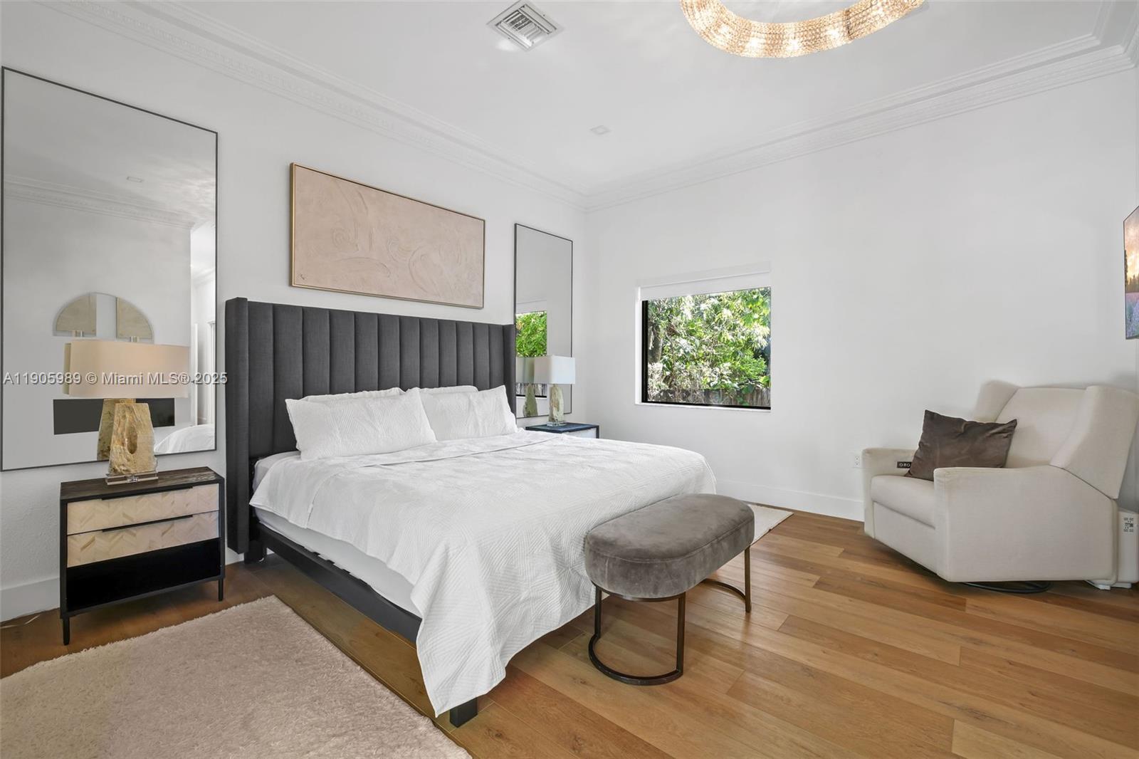 1060 NE 95th St Miami Shores, FL 33138