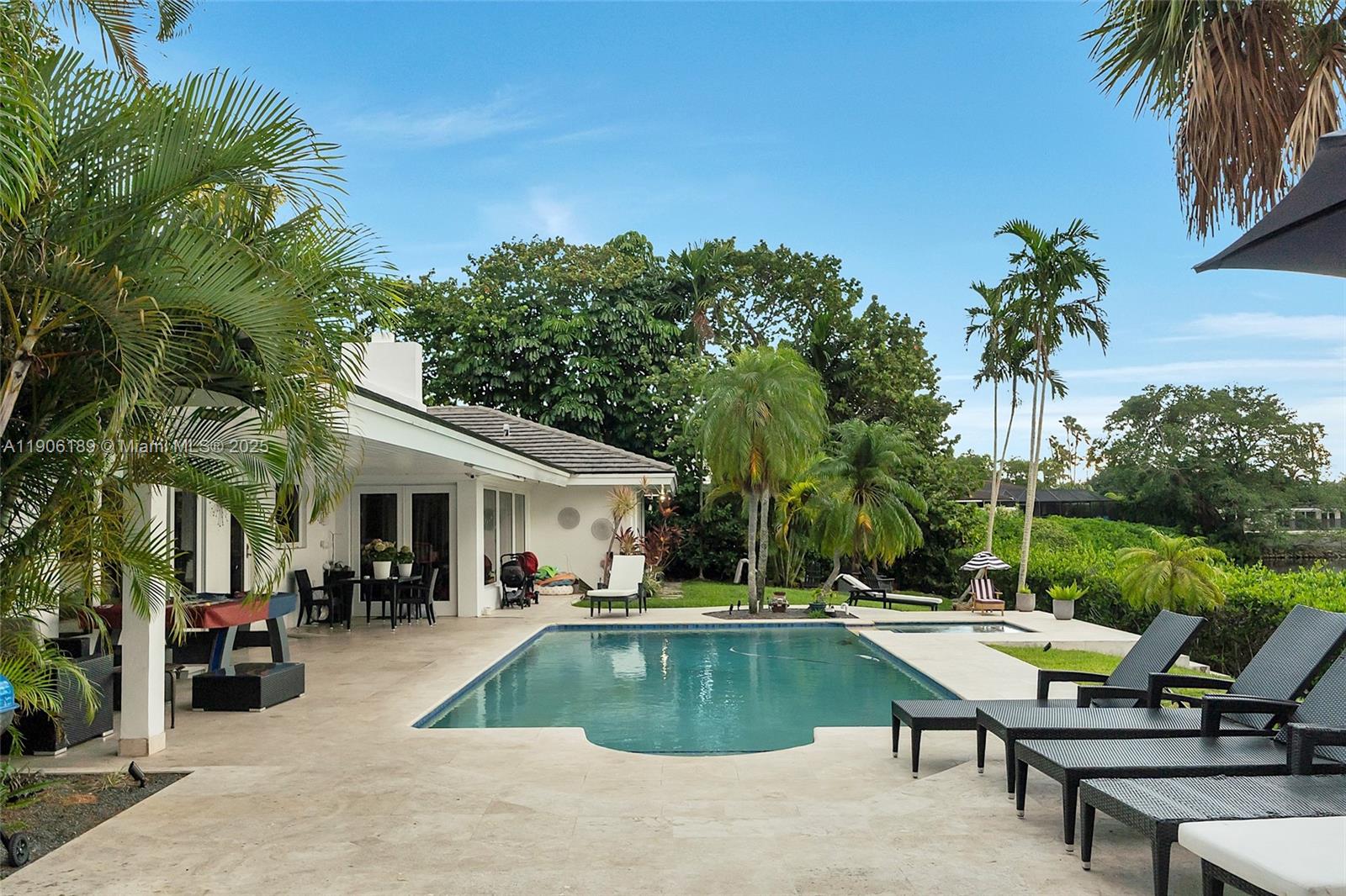 415 Rovino Ave Coral Gables, FL 33156