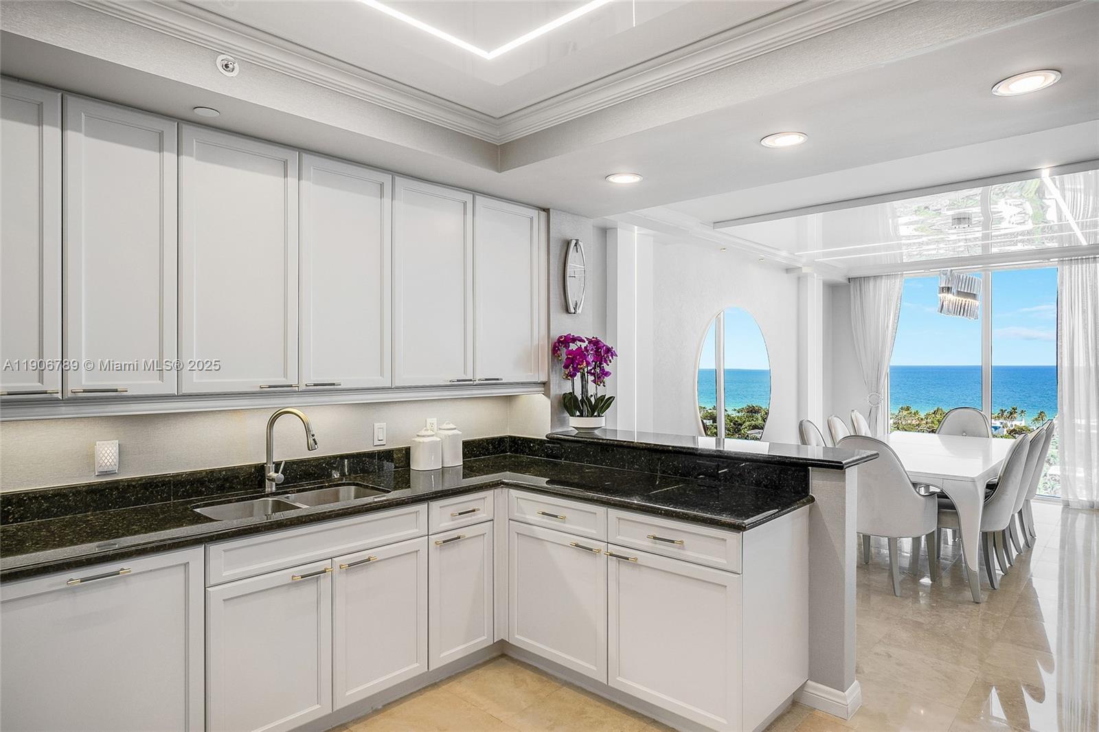 20201 E Country Clb Dr #1903 Aventura, FL 33180