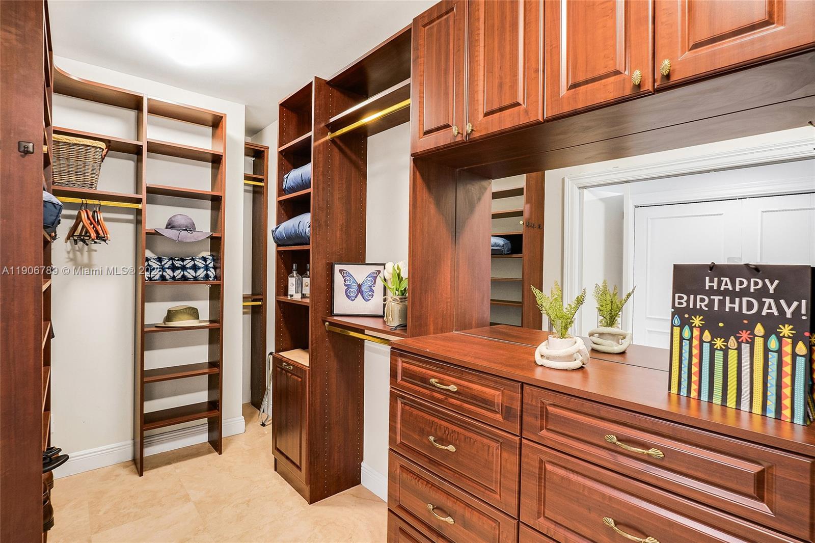 20201 E Country Clb Dr #1903 Aventura, FL 33180