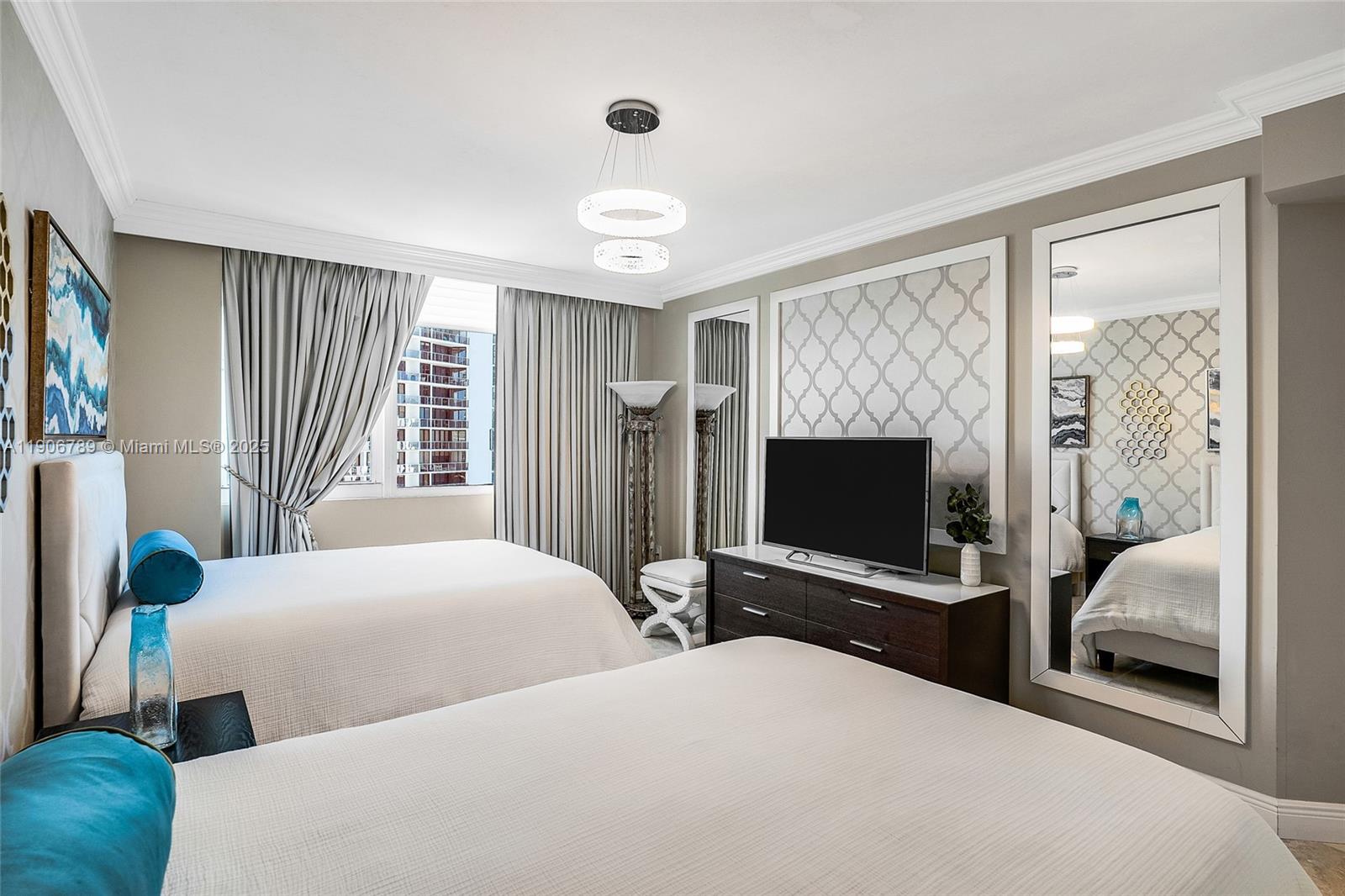 20201 E Country Clb Dr #1903 Aventura, FL 33180