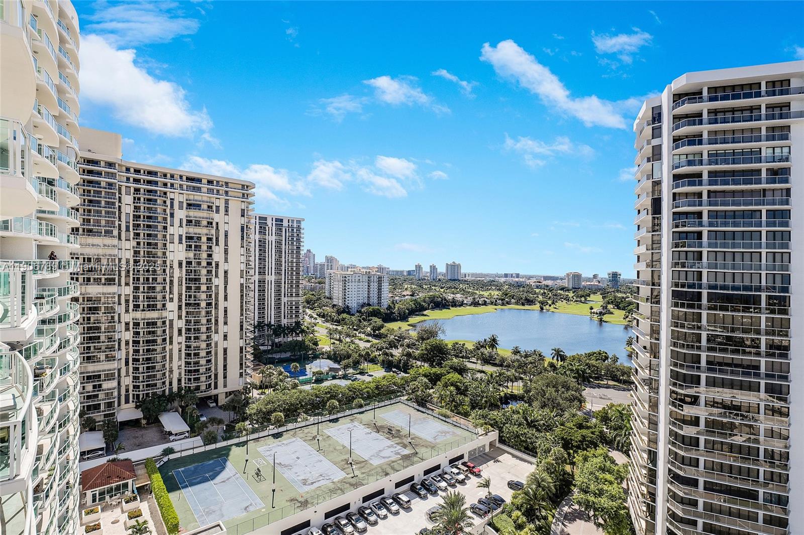 20201 E Country Clb Dr #1903 Aventura, FL 33180