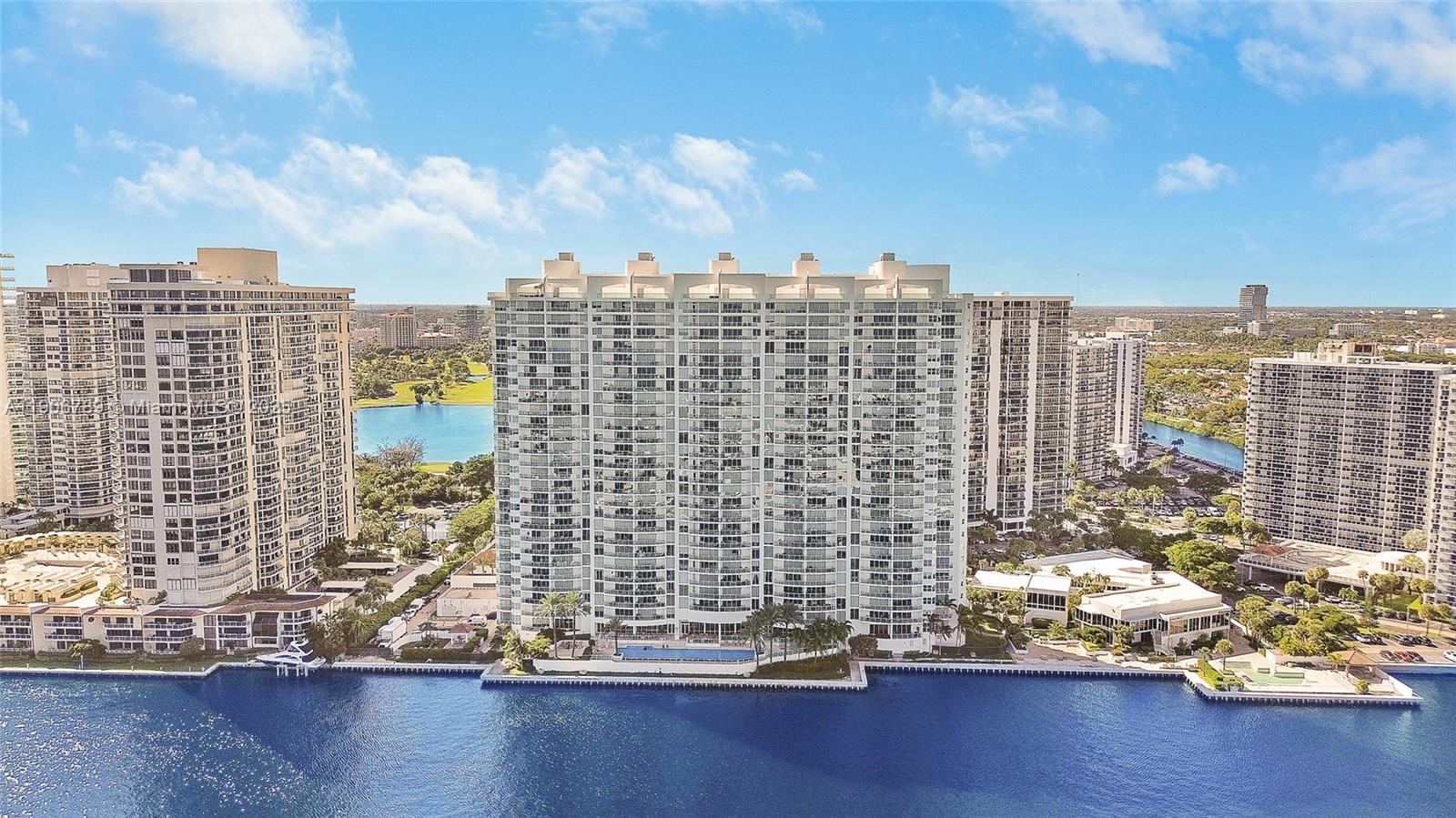20201 E Country Clb Dr #1903 Aventura, FL 33180