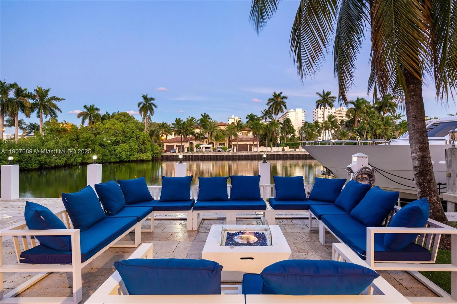 300 Royal Plz Dr Fort Lauderdale, FL 33301