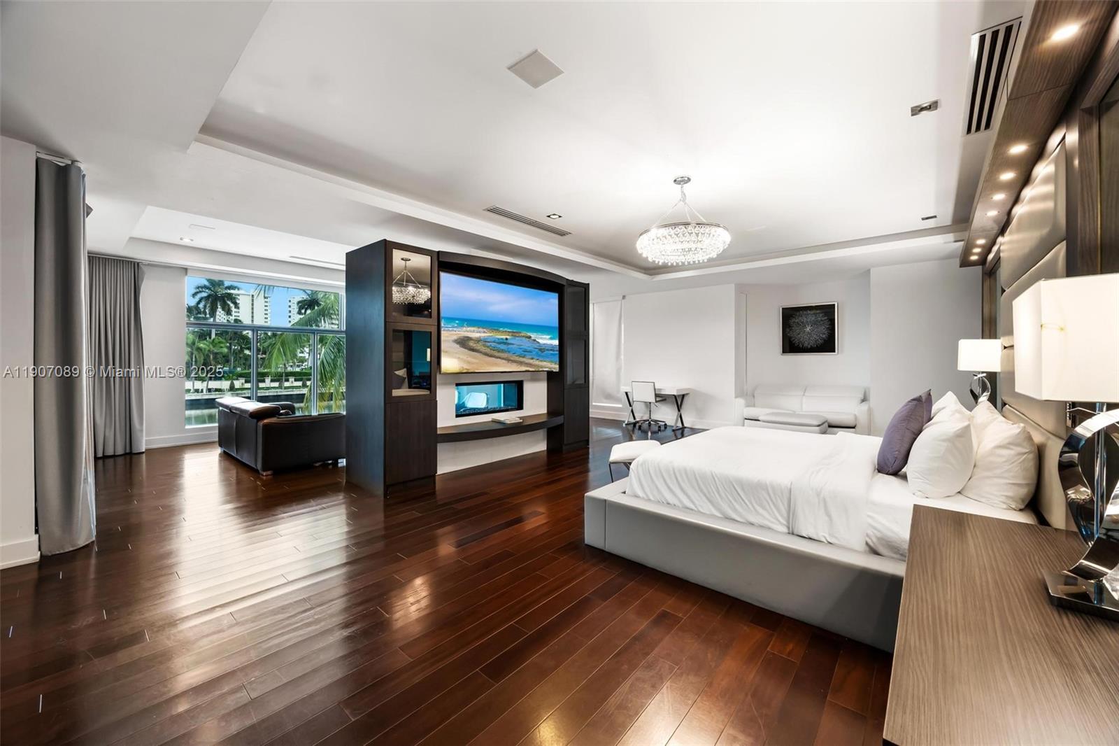 300 Royal Plz Dr Fort Lauderdale, FL 33301