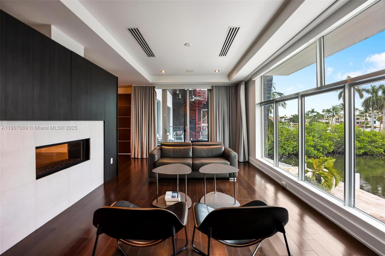 300 Royal Plz Dr Fort Lauderdale, FL 33301