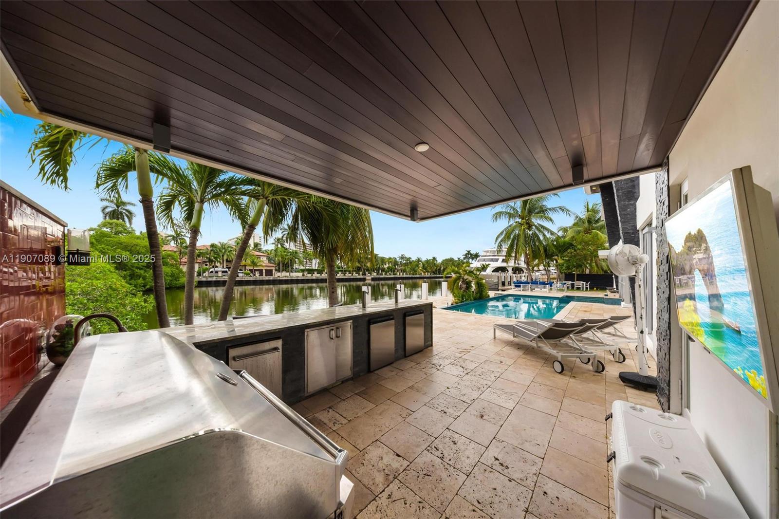 300 Royal Plz Dr Fort Lauderdale, FL 33301