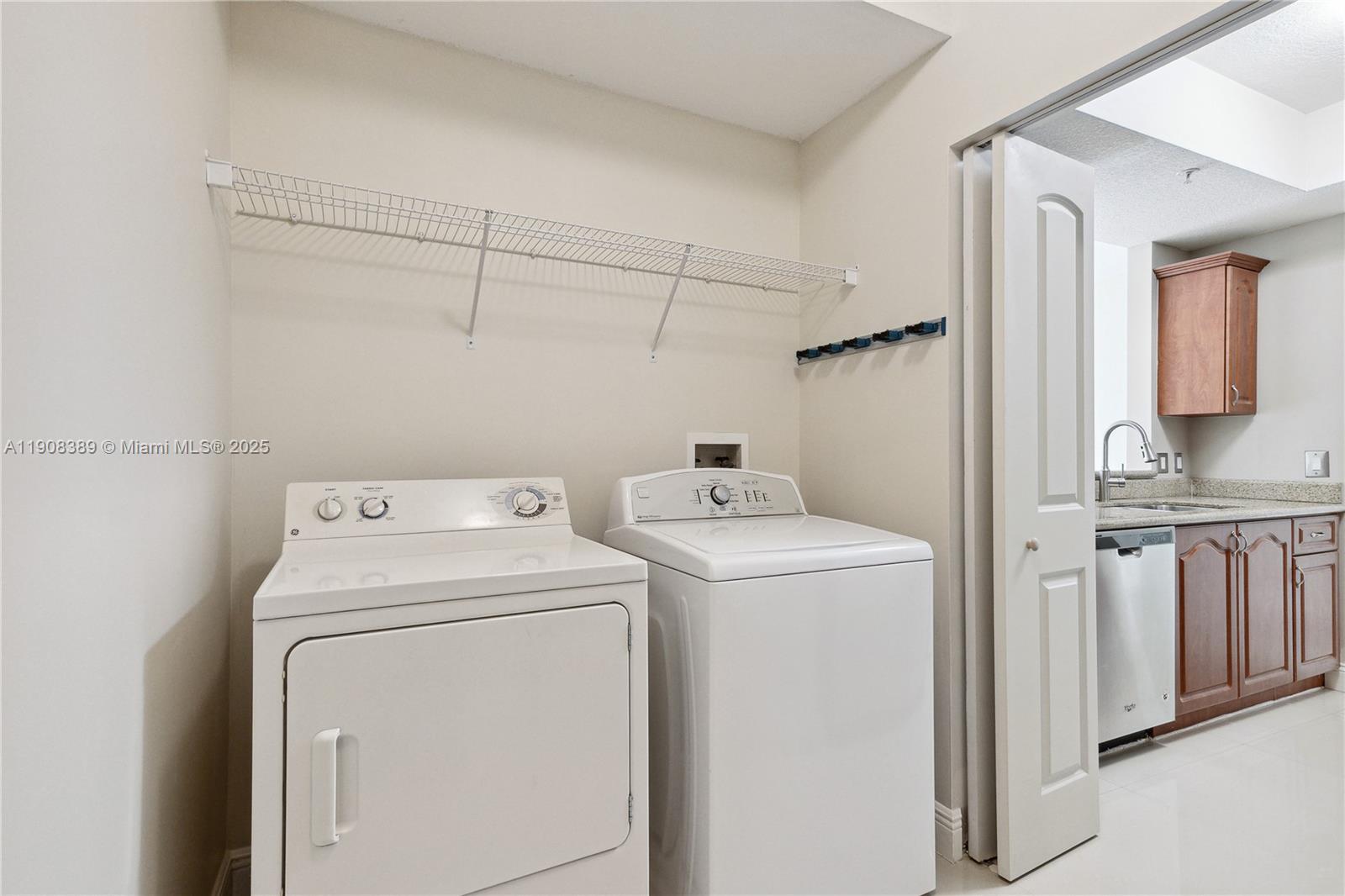 3590 Coral Way #804 Miami, FL 33145