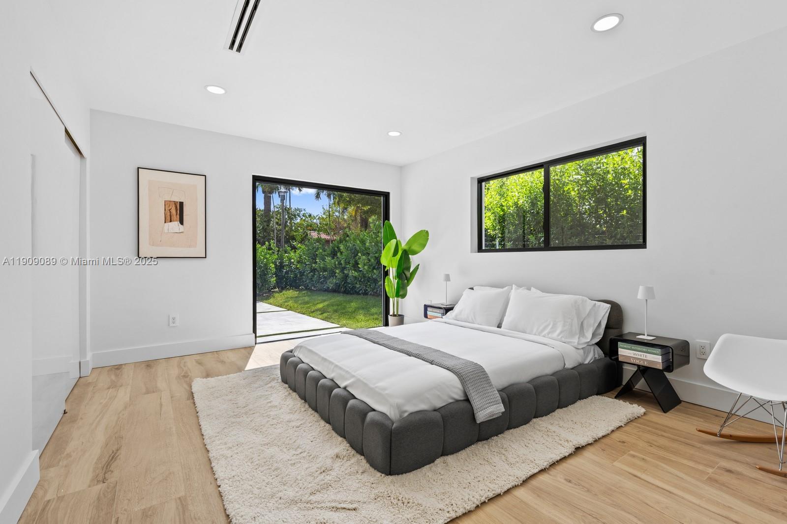 85 W Shore Dr W Miami, FL 33133