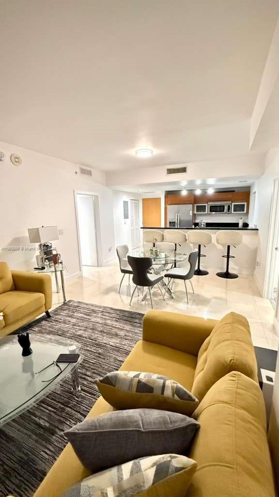 image Vizcayne South Condo1