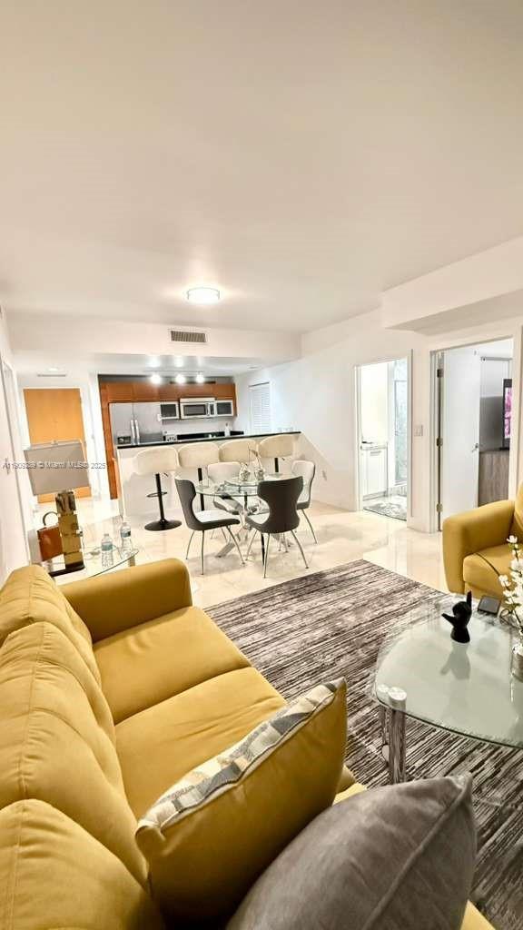 image Vizcayne South Condo2