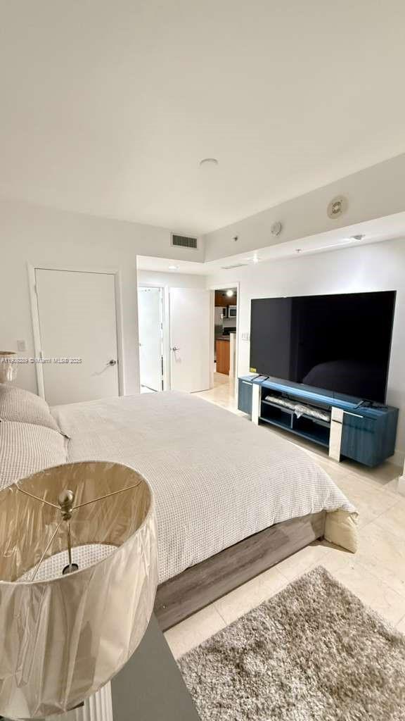 image Vizcayne South Condo4