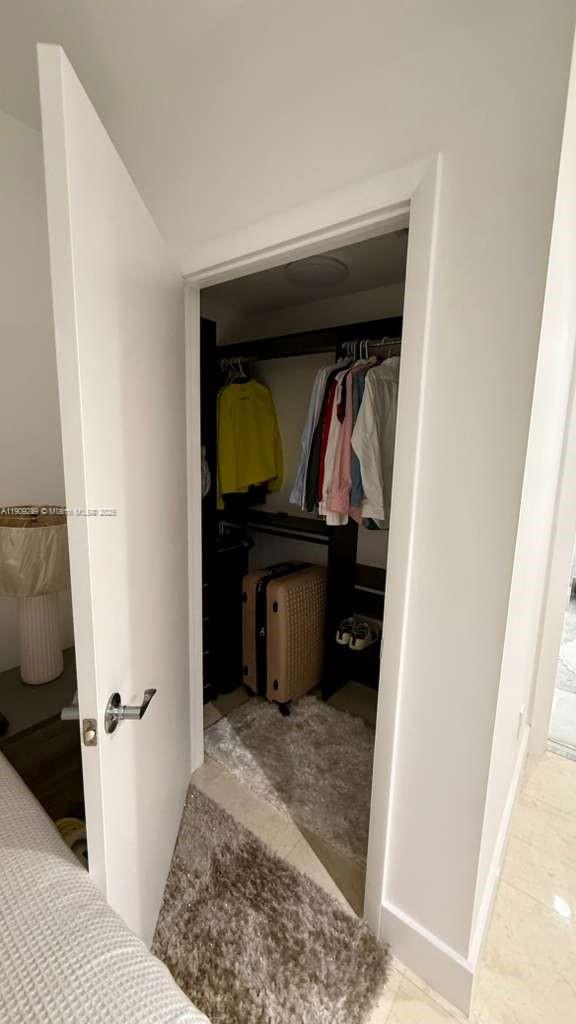 image Vizcayne South Condo7