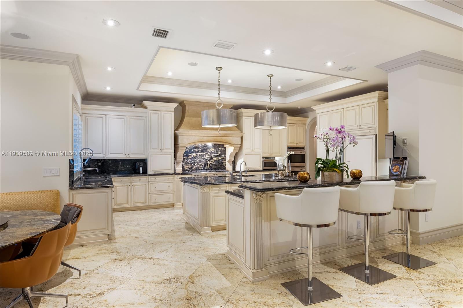 5250 Snapper Crk Rd Coral Gables, FL 33156