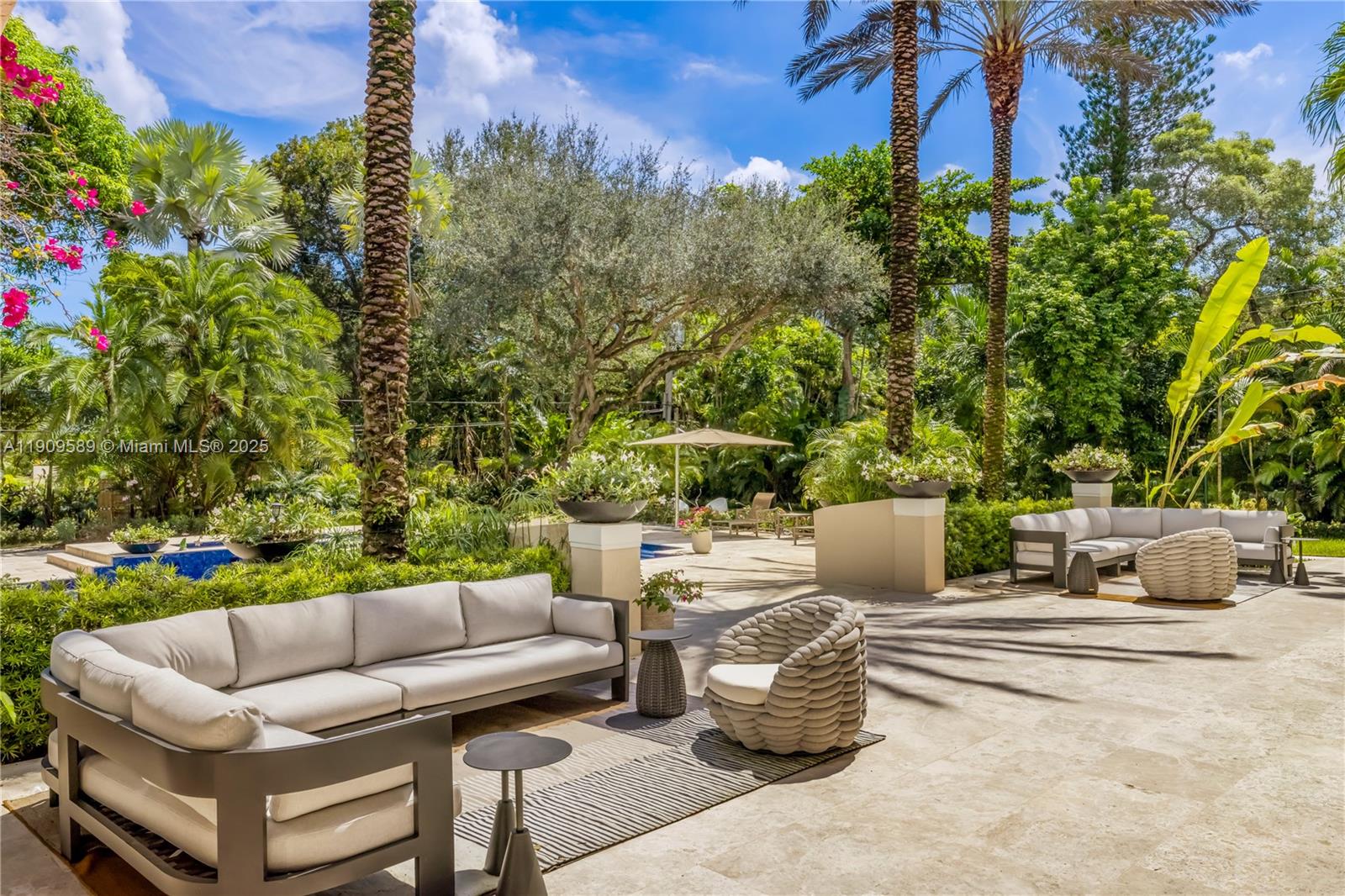 5250 Snapper Crk Rd Coral Gables, FL 33156