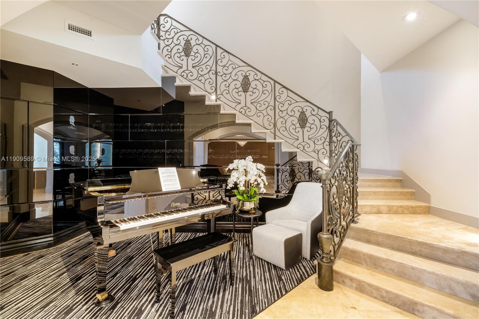 5250 Snapper Crk Rd Coral Gables, FL 33156