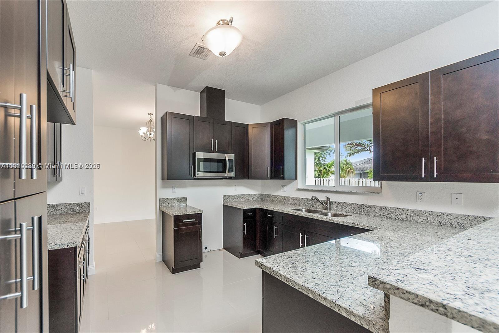 9341 SW 174th St Palmetto Bay, FL 33157