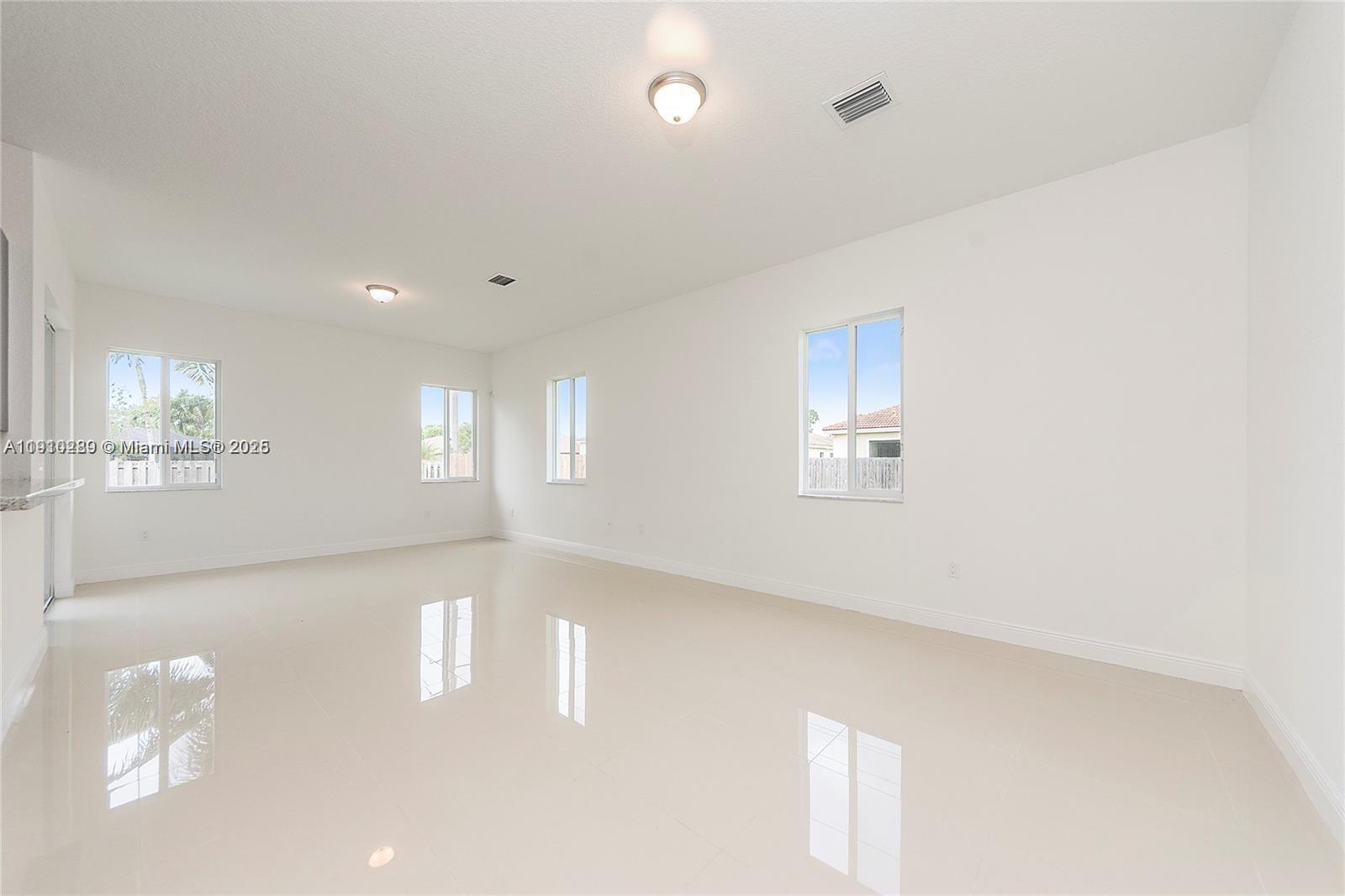 9341 SW 174th St Palmetto Bay, FL 33157