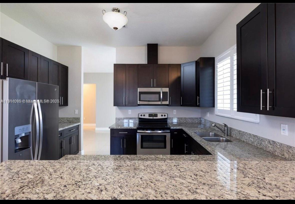 9341 SW 174th St Palmetto Bay, FL 33157