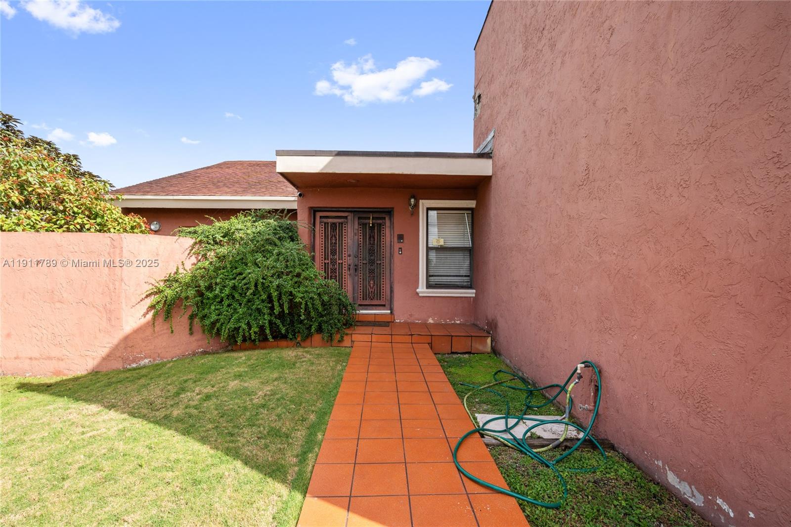 2851 SW 117th Ave Miami, FL 33175