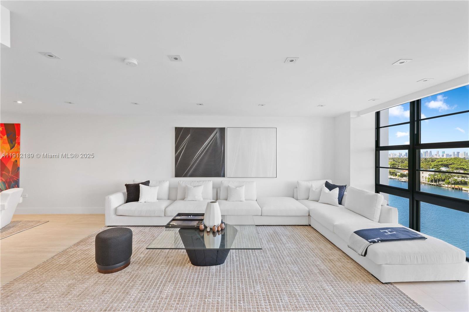 5500 Collins Ave #901 & 902 Miami Beach, FL 33140