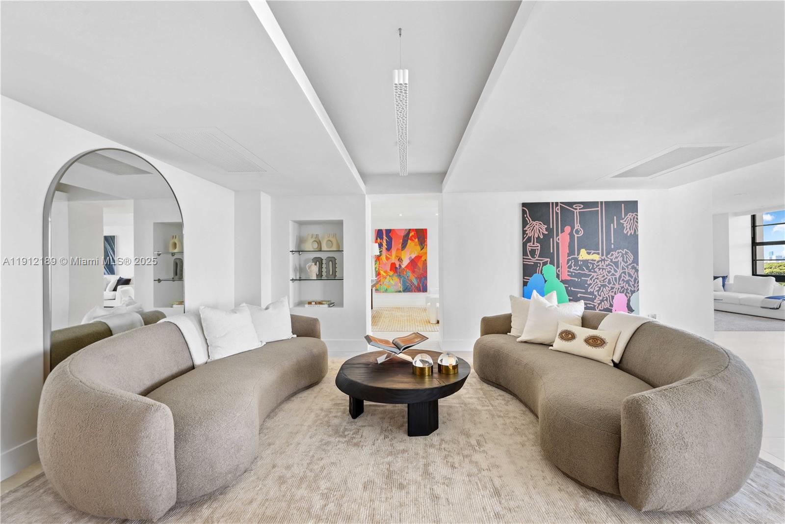 5500 Collins Ave #901 & 902 Miami Beach, FL 33140