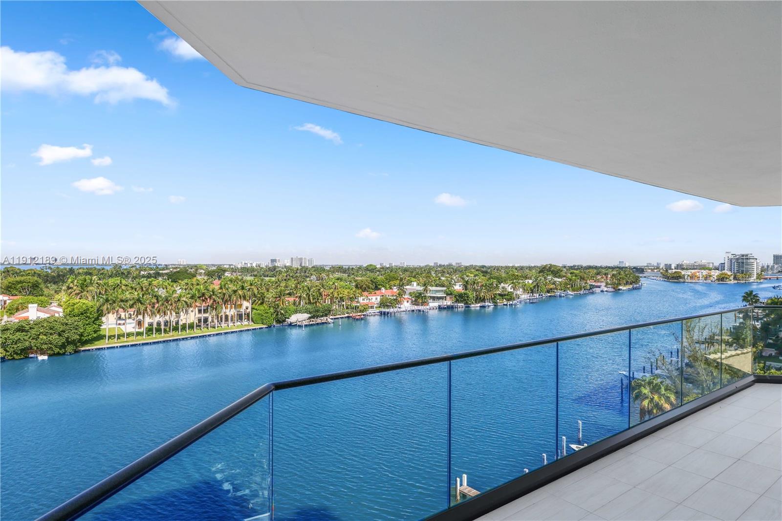 5500 Collins Ave #901 & 902 Miami Beach, FL 33140