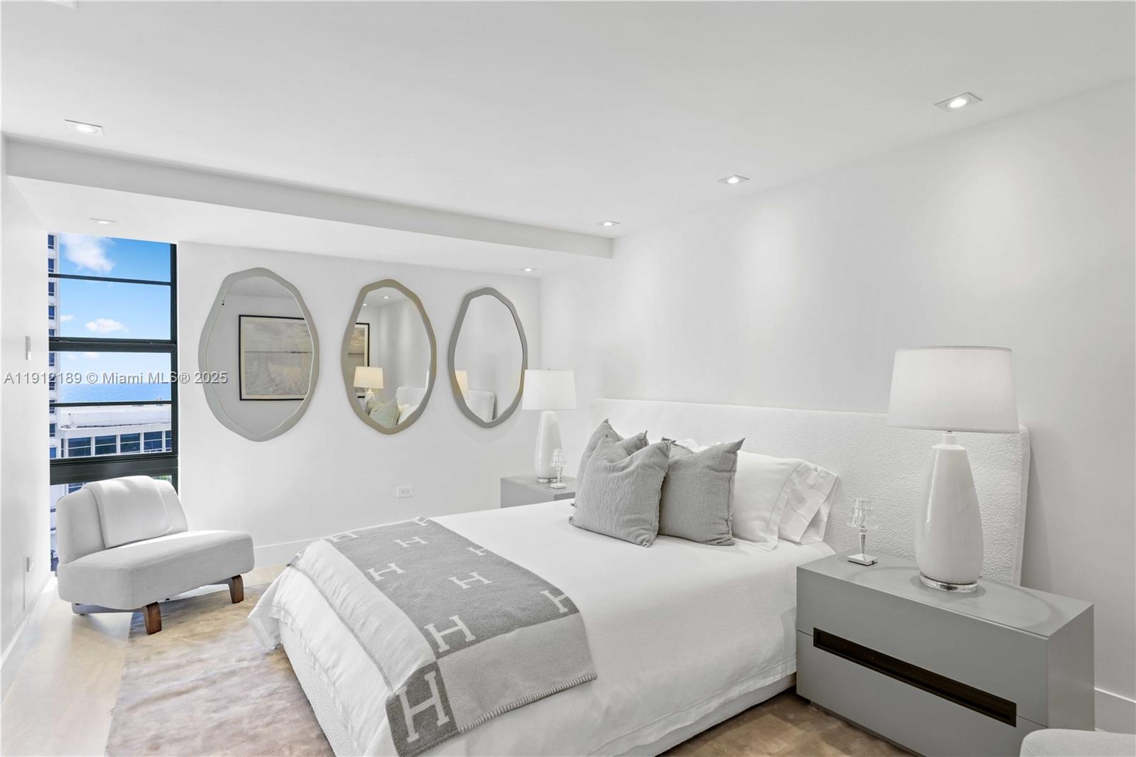 5500 Collins Ave #901 & 902 Miami Beach, FL 33140