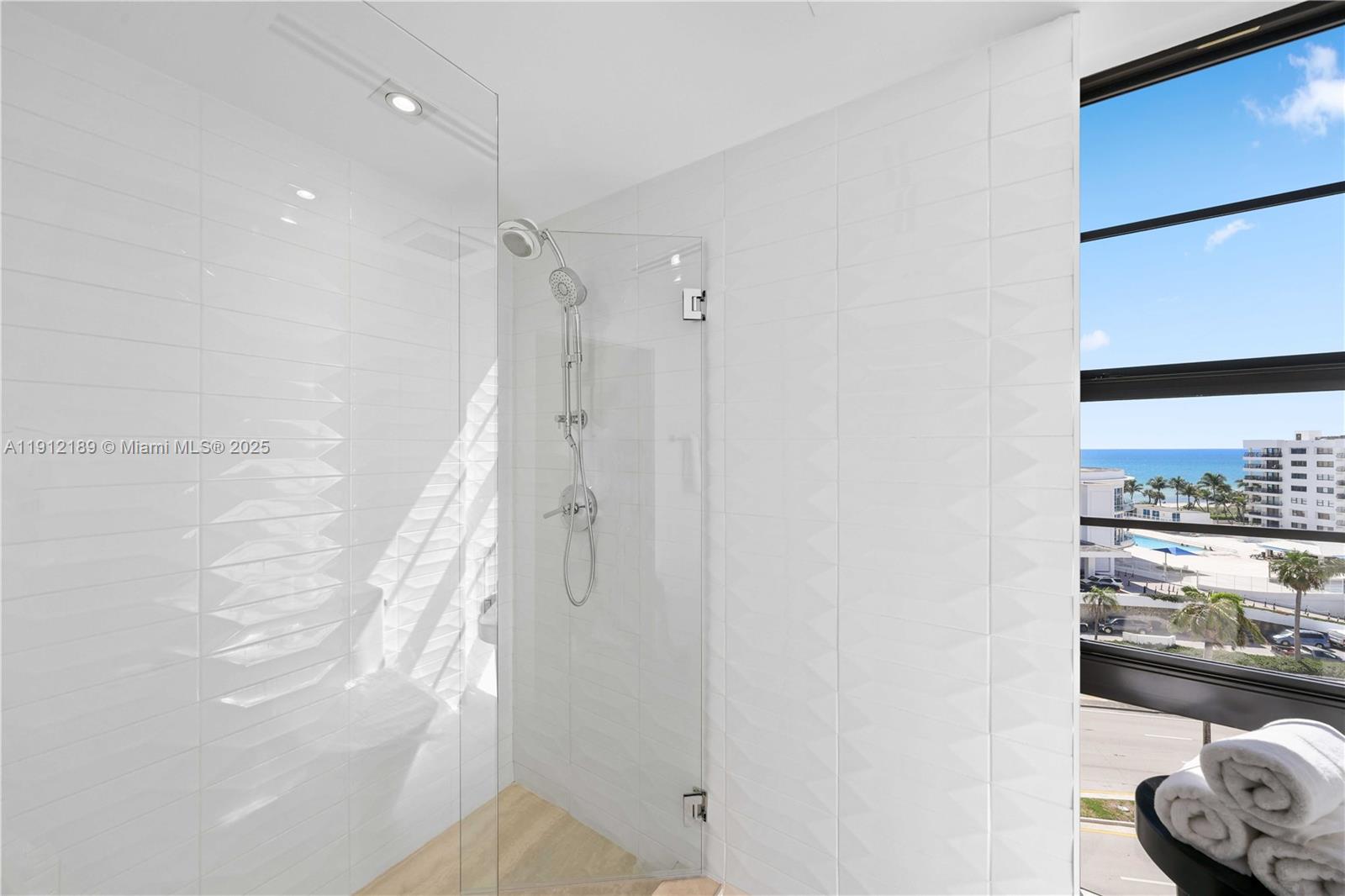 5500 Collins Ave #901 & 902 Miami Beach, FL 33140