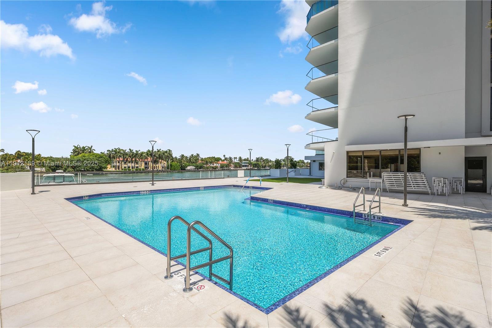 5500 Collins Ave #901 & 902 Miami Beach, FL 33140