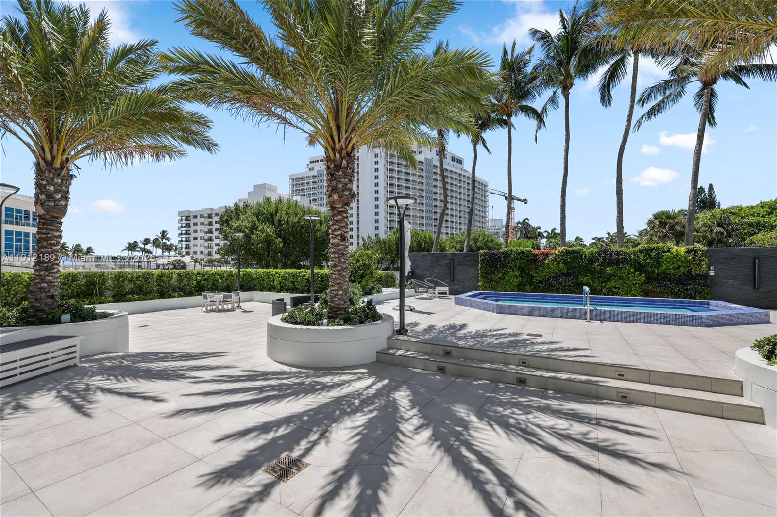 5500 Collins Ave #901 & 902 Miami Beach, FL 33140