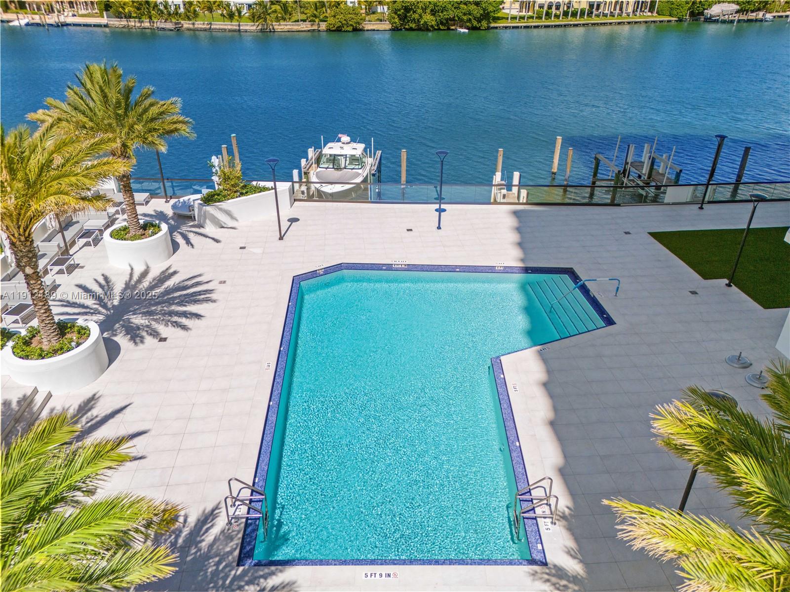 5500 Collins Ave #901 & 902 Miami Beach, FL 33140