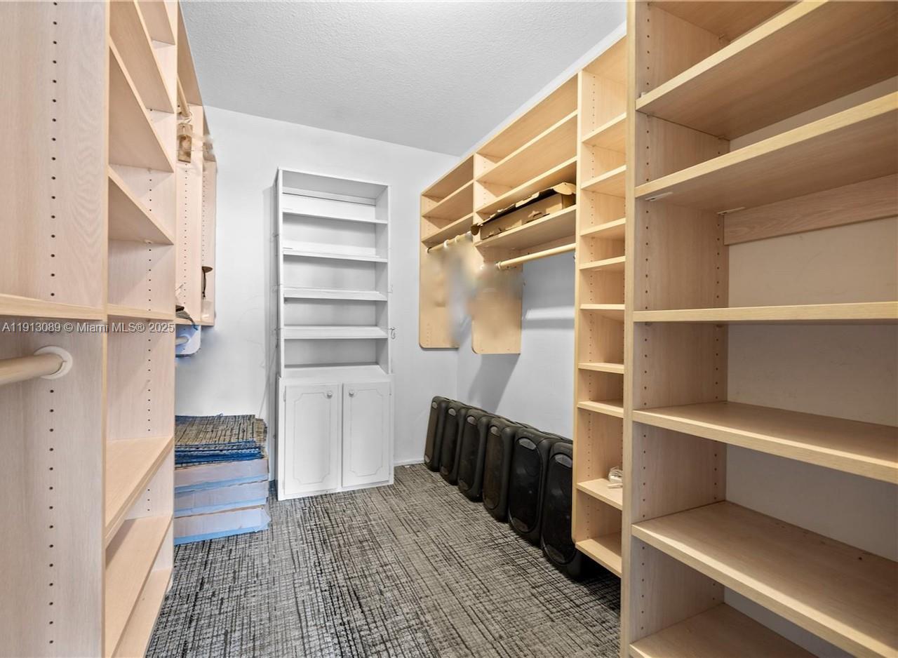 900 Bay Dr #624-622-620 Miami Beach, FL 33141