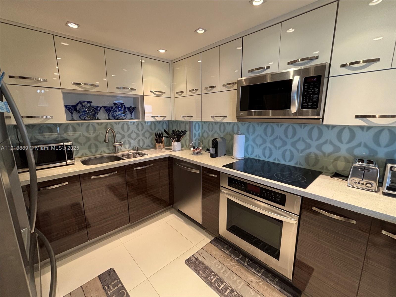 9511 Collins Ave #604 Surfside, FL 33154