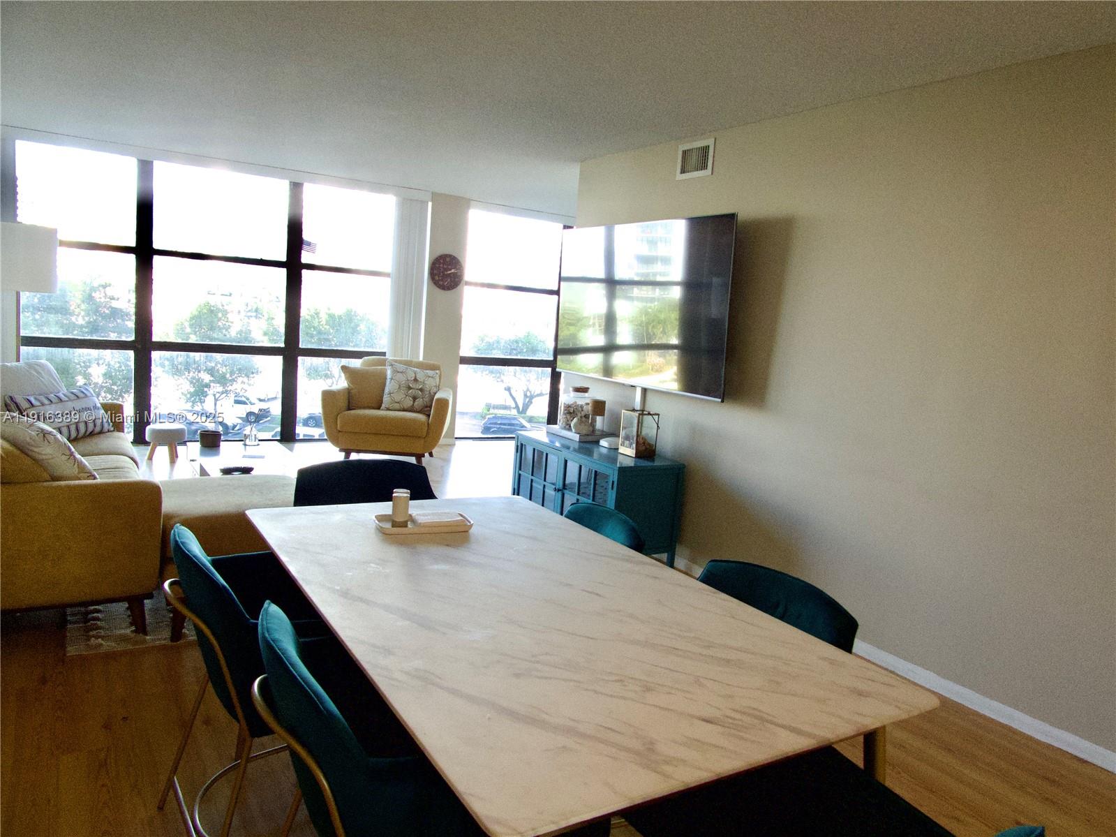 800 Parkview Dr #402 Hallandale Beach, FL 33009