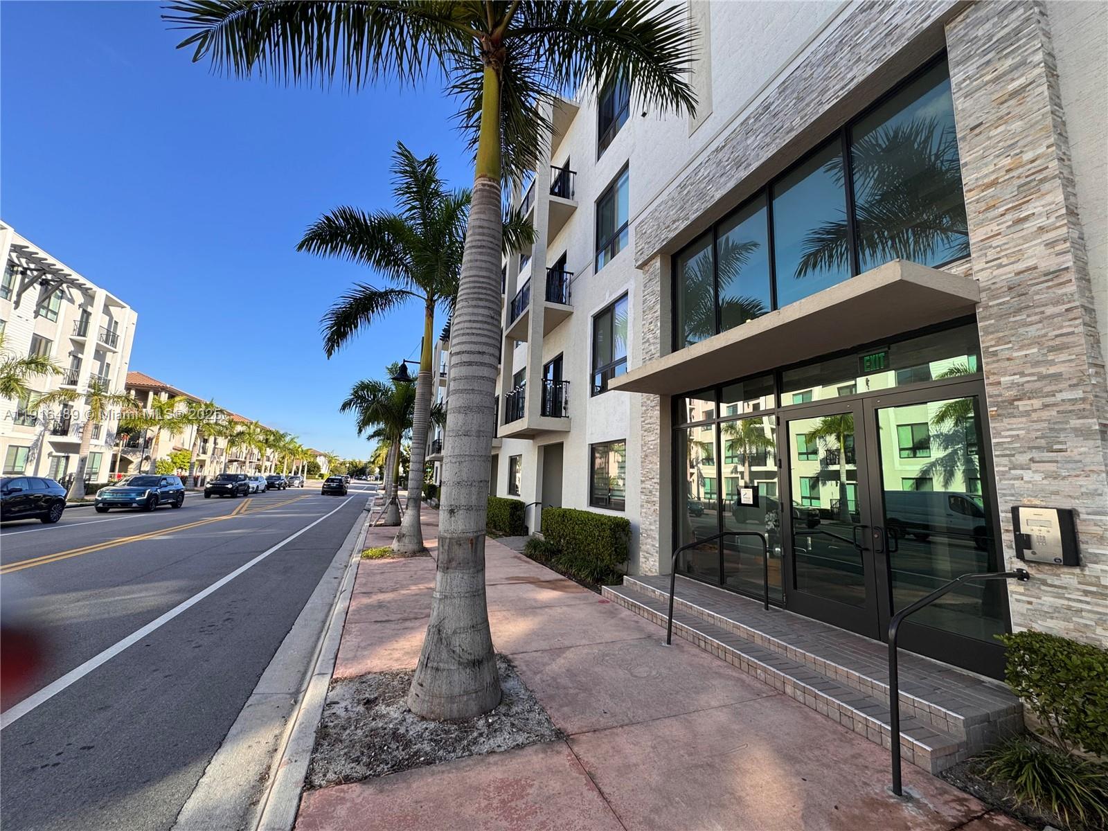 8167 NW 41st St #E-406